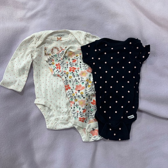 0-3 month onesies - Picture 1 of 3